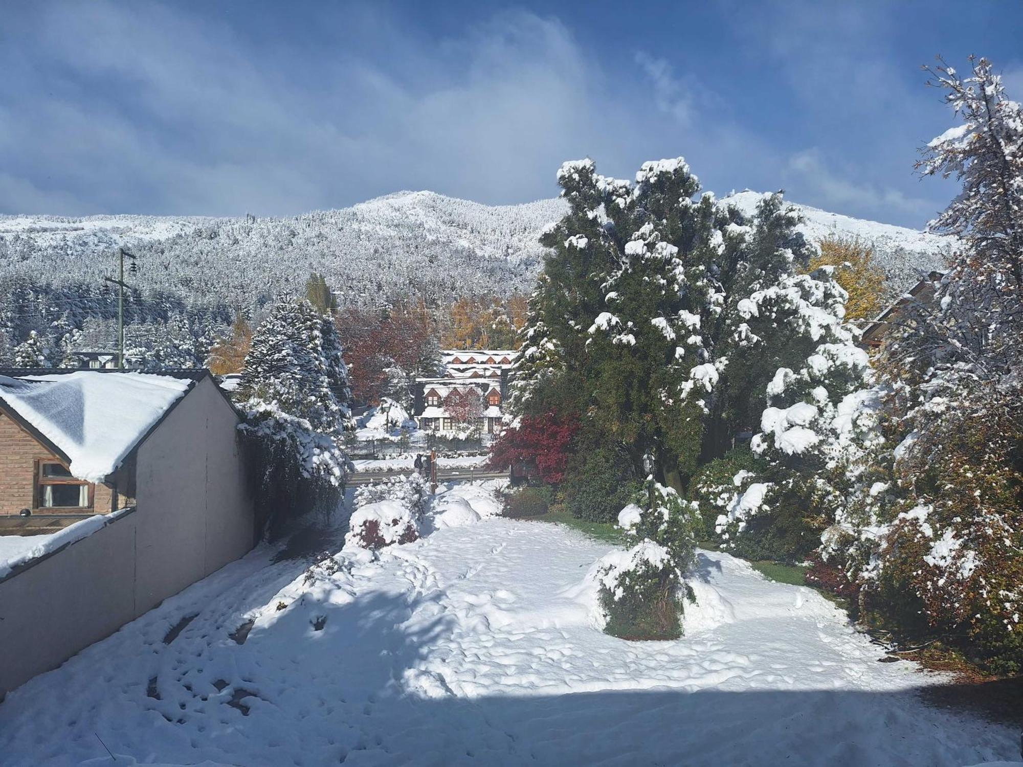 Bungalows Luz Del Sur San Carlos de Bariloche Esterno foto